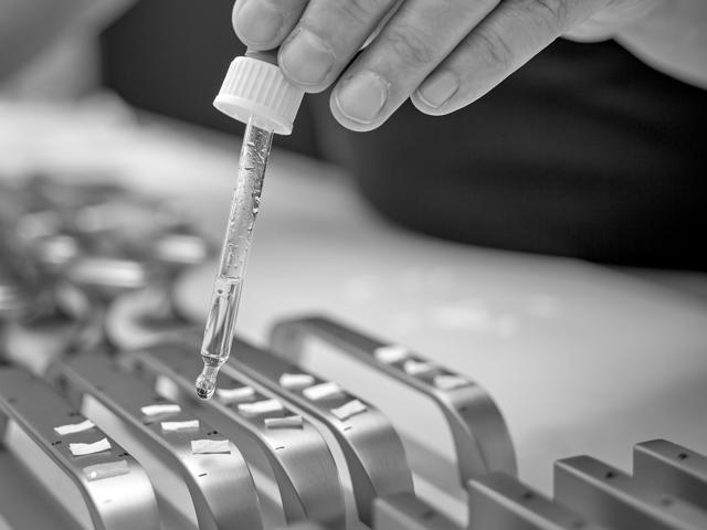TEST AF KEMISK RESISTENS